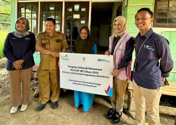 Komunitas Perempuan PLN Hadirkan Listrik Gratis bagi Warga Prasejahtera di 10 Kota