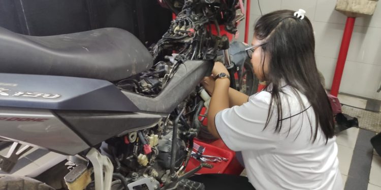 Dukung Upaya Pendidikan Vokasi, Astra Motor Papua Gelar Sertifikasi bagi Guru SMK