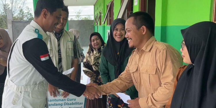 Hari Guru, PLN Baktikan Dedikasi Untuk Guru di Penjuru Indonesia