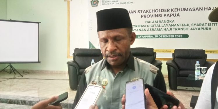 Kemenag Papua Sayangkan Isi Baliho Caleg di Momen Natal
