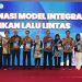 Jasa Raharja dan Korlantas Polri Bagikan Buku Diklantas kepada Tenaga Pengajar