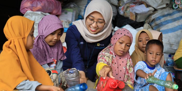 Program PLN Peduli Dukung Pengembangan Pendidikan 20.848 Penerima Manfaat 