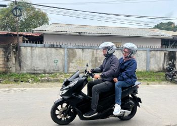 Tips Aman Saat Berboncengan dengan Orang Tercinta