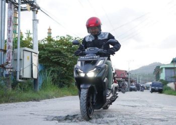 5 Tips dari Astra Motor Papua saat Berkendara di Jalan Beton