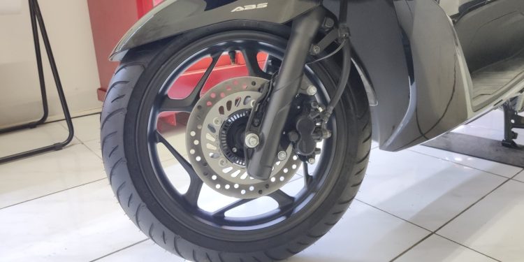 Kenali Teknologi ABS yang Digunakan di Sepeda Motor Honda