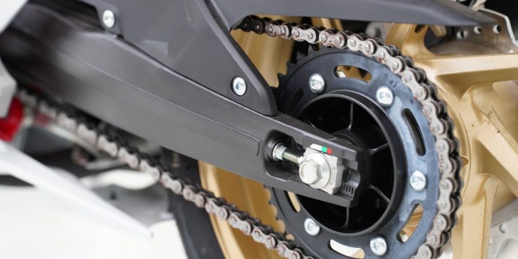 Tips Merawat Rantai Sepeda Motor Honda Agar Tetap Awet dan Optimal