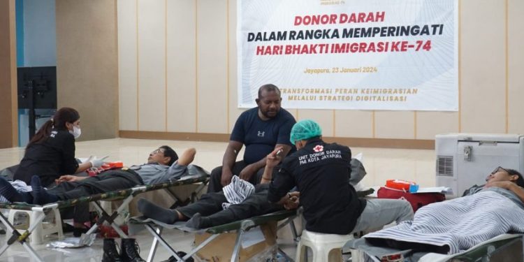 Imigrasi Jayapura Gelar Donor Darah, Peringati Hari Bhakti ke-74