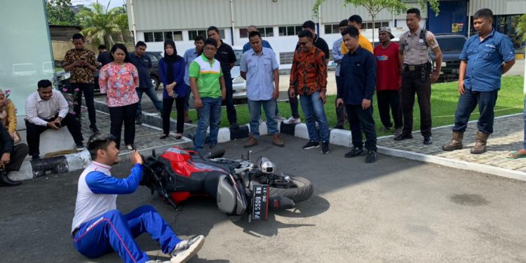 Astra Motor Papua Edukasi Safety Riding Karyawan United Tractors