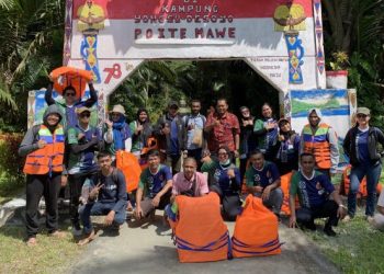 Menyeberangi Lautan, BPJS Kesehatan Sambangi Warga Kampung Yongsu Dosoyo