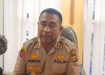 Polres Jayapura Imbau Masyarakat Hentikan Aktivitas Sementara saat Iring – Iringan Melintas