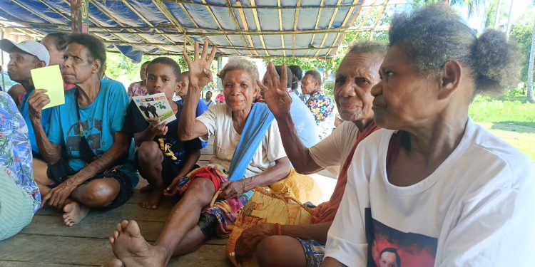 Alasan Ini Kaum Perempuan di Kampung Saliyap Mantapkan Pilihan ke Paslon Jayapura Emas
