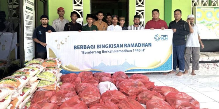 PLN Berbagi 775 Paket Sembako Gratis di Bulan Ramadhan