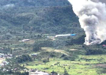 KST Bakar Rumah Dinas DPRD Pegunungan Bintang