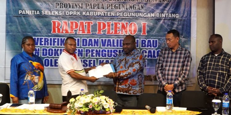 LMA Pegunungan Bintang Serahkan Daftar Calon Anggota DPRK Jalur Pengangkatan