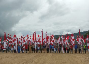 Pemkab Tolikara dan TNI Ajak Warga Sukseskan Gerakan 1.000 Bendera Merah Putih