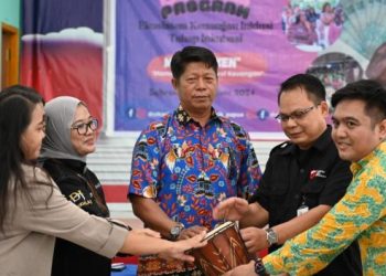OJK Launching Program EKI Tahap Inkubasi di Kampung Sabron Sari Jayapura