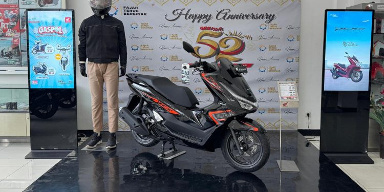Tampilan Modifikasi Honda PCX dan Scoopy Semakin Menarik