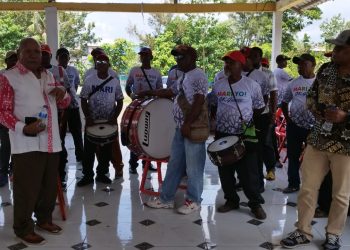 Ikut Antar Bakal Paslon Mari-Yo ke KPU Papua, Ini Kata Pimpinan Adat Suku Sentani