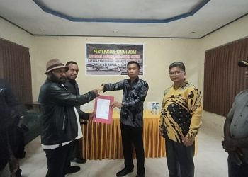 Bangun Lapter Amo, Masyarakat Amuma Hibahkan Tanah Adat ke Pemkab Yahukimo