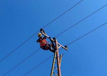 PLN Gerak Cepat Pascaerupsi Gunung Ruang, Kelistrikan Pulau Tagulandang Kini Normal Kembali