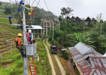 Hari Pelanggan Nasional, PLN Hadirkan Listrik 24 Jam Bagi Warga 25 Desa di Sulsel