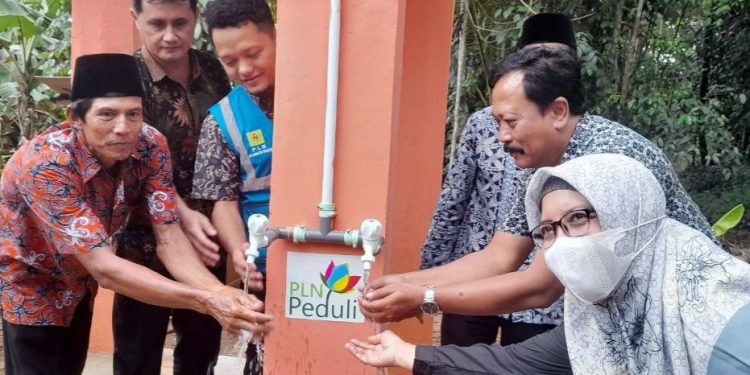 Program Air Bersih PLN Telah Menjangkau 7.500 Penerima Manfaat