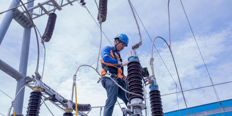 Potensi Cuaca Ekstrem Masih Berlanjut hingga Lebaran, PLN Siapkan Langkah Antisipatif