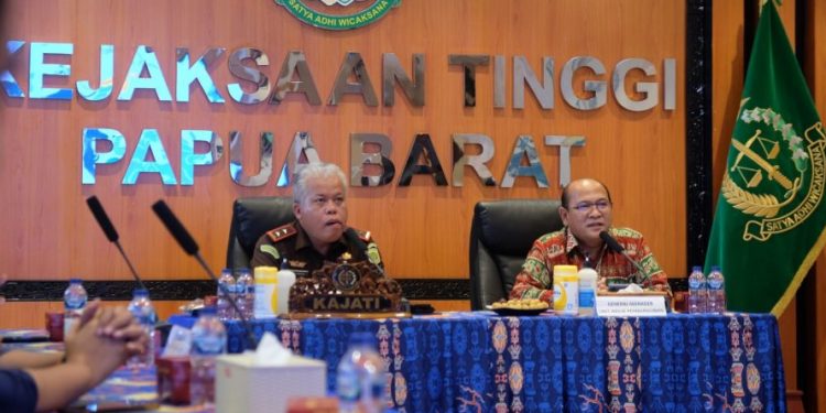 Dorong Pembangunan Wilayah, PLN dan Kejati Papua Barat Bersinergi