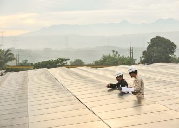 PLN Group Raih Lima Penghargaan Top Human Capital Awards 2023