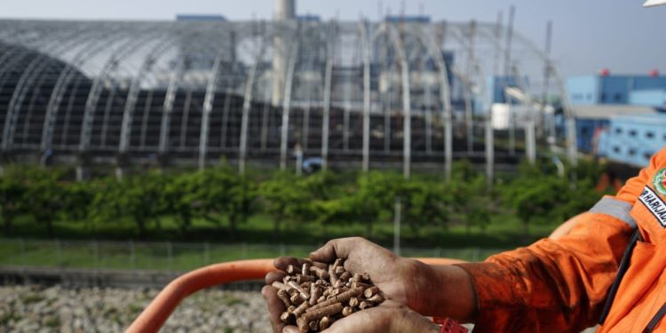 Punya Peta Jalan dan Komitmen Transisi Energi Bawa PLN Raih 3 Penghargaan