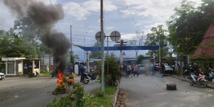 Kontraktor Palang Kantor Bupati Jayapura