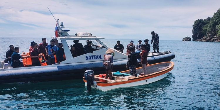 Imigrasi dan Satrol Lantamal X Jayapura Lakukan Patroli Pengawasan Orang Asing di Laut RI-PNG