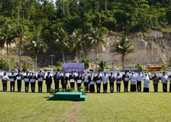 52 Pegawai Kemenag Papua Terima Penghargaan di HAB ke-79