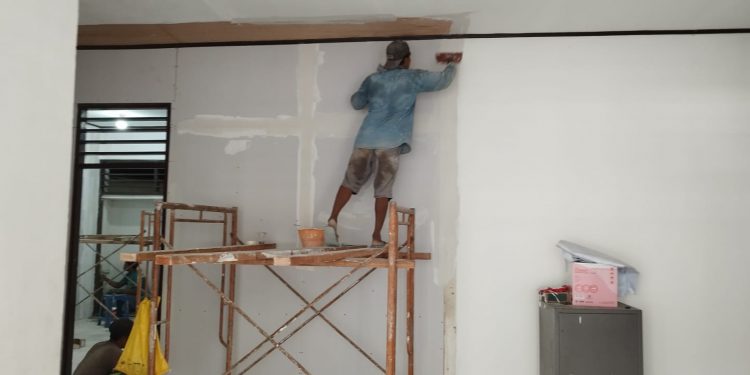 Renovasi Kantor KPU Kabupaten Jayapura di Hawaii Capai 98 Persen