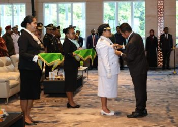 Suzana Wanggai Dilantik Sebagai Pj Bupati Kepulauan Yapen