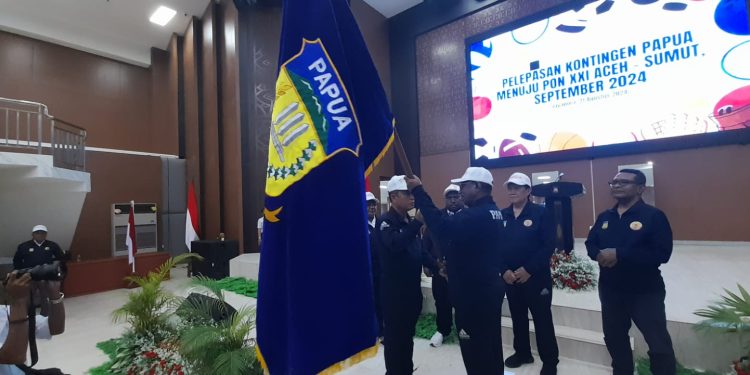 Lepas Kontingen Papua Menuju PON 21, Ini Pesan Pj Gubernur