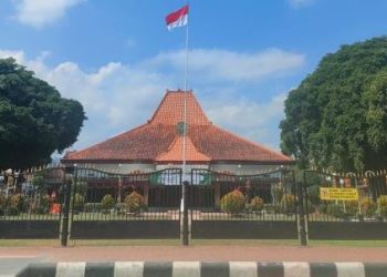 Pemkab Trenggalek Pemda Pertama di Jatim Gunakan Energi Bersih PLN