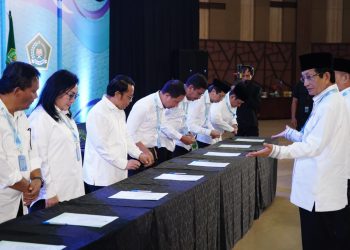 Pimpinan Kemenag Tandatangan Pakta Integritas T