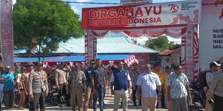 Hari Kedua Pendaftaran Calon Bupati dan Wakil Bupati Jayapura Berjalan Aman
