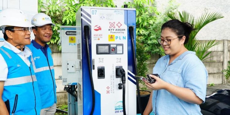 PLN Bakal Tambah 111 SPKLU di Berbagai Lokasi Rest Area