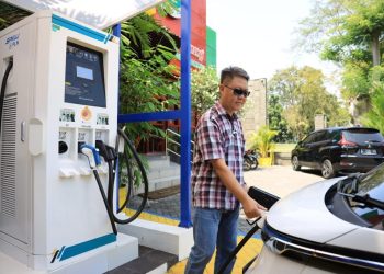 Cerita Pemilik Kendaraan Listrik Turut Menjaga Lingkungan