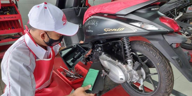 Penting dalam Sistem Pembakaran Sepeda Motor, Pengendar Diingatkan Jaga Kebersihan Saringan Udara