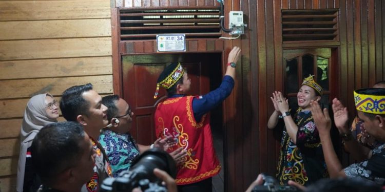 Ribuan Warga di Kapuas Hulu Nikmati Listrik 24 Jam
