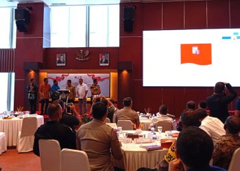 Serahkan DIPA dan TKD 2025, Ini Pesan Pj Gubernur Papua