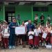 Telkomsel Salurkan Ratusan Pasang Sepatu ke Sejumlah Sekolah di Papua