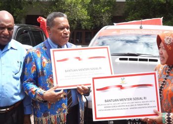 Kemensos Salurkan Bantuan Kendaraan Tanggap Darurat untuk 4 Gereja di Papua