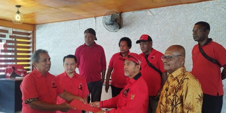 Ini Alasan 10 PAC PDI Perjuangan Kabupaten Jayapura Dukung Alpius Toam