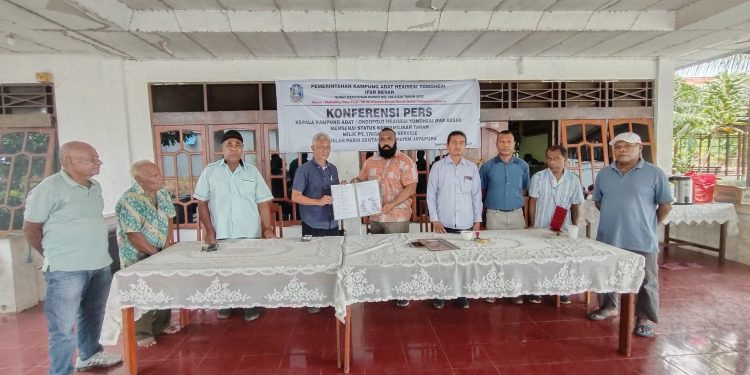 Obaja Ondikeluw Pertanyakan Keabsahan Jual Beli Tanah Adat Felafauw Manggalifae oleh PT Trigana Jayapura