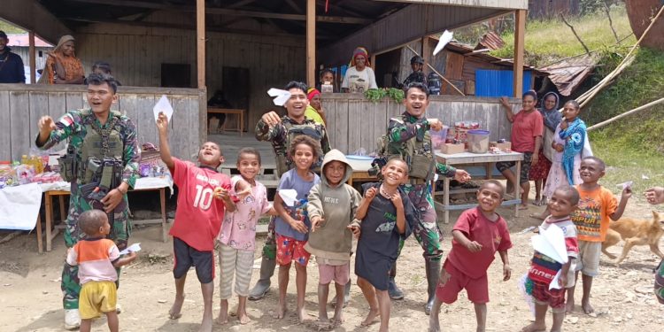 Kebahagiaan dan Keceriaan Menyelimuti Warga Kiwirok