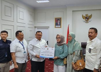 Ahli Waris Jemaah Haji Wafat di Pesawat Terima Ekstra Cover dari Kemenag